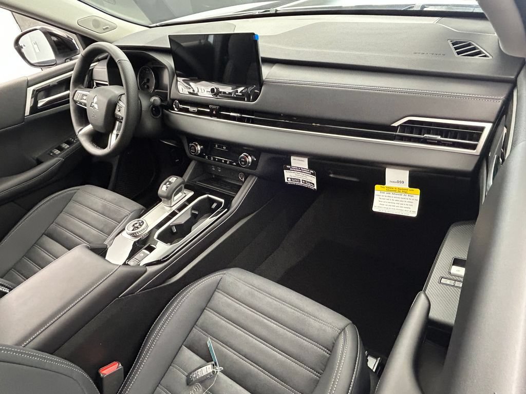 New 2026 Mitsubishi Outlander AWD image 48