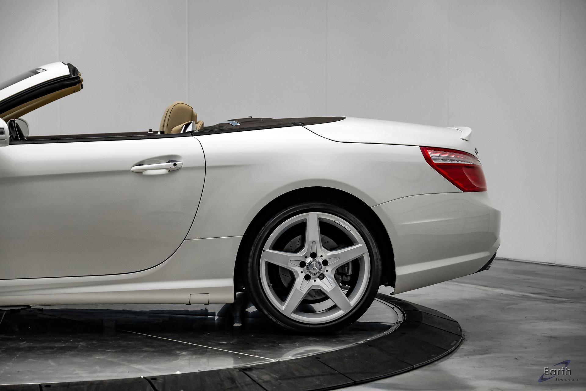 Used 2014 Mercedes-Benz SL 550 SL550 Roadster image 10
