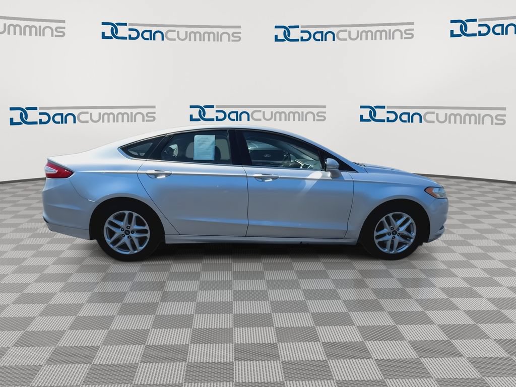Used 2014 Ford Fusion SE FWD image 9