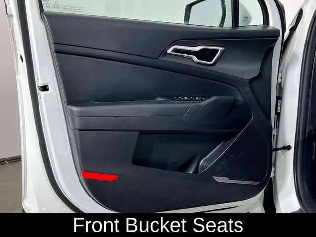 Used 2024 Kia Sportage LX image 13