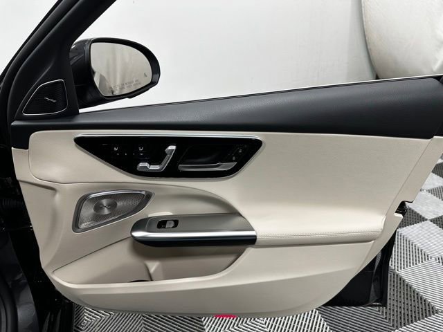 Used 2025 Mercedes-Benz C 300 4MATIC Sedan image 26