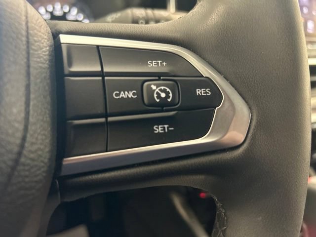 Used 2023 Jeep Compass Latitude w/ Convenience Group AWD/4WD image 29
