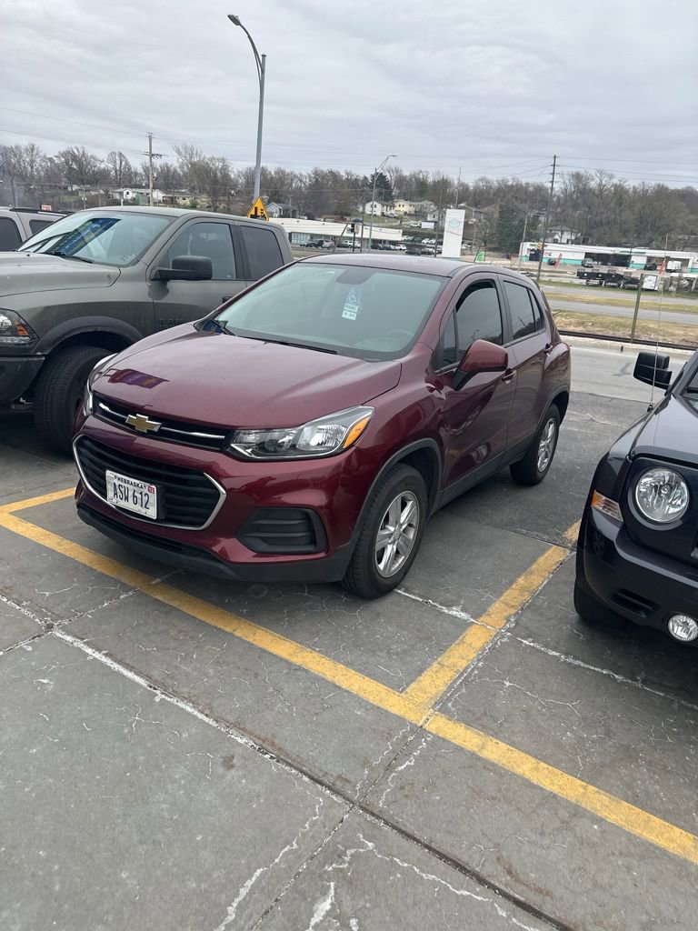 Used 2017 Chevrolet Trax LS AWD/4WD image 1