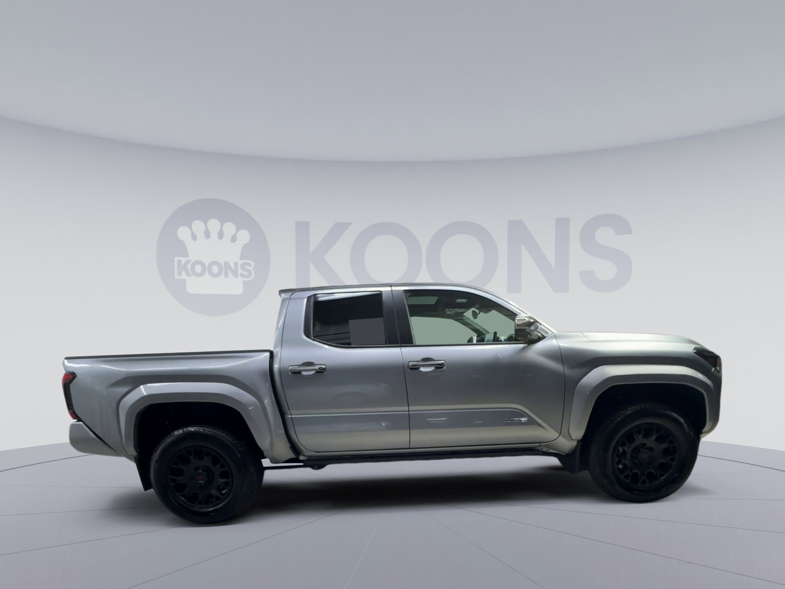 Used 2024 Toyota Tacoma Limited AWD/4WD image 12