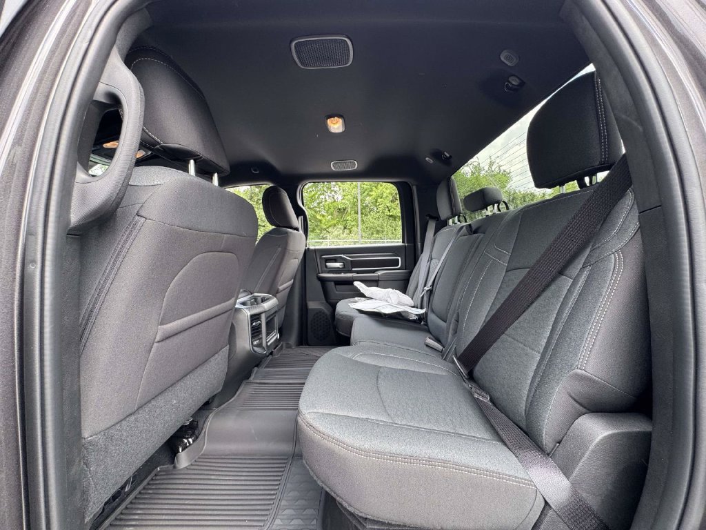 New 2026 RAM 2500 Big Horn AWD/4WD image 14