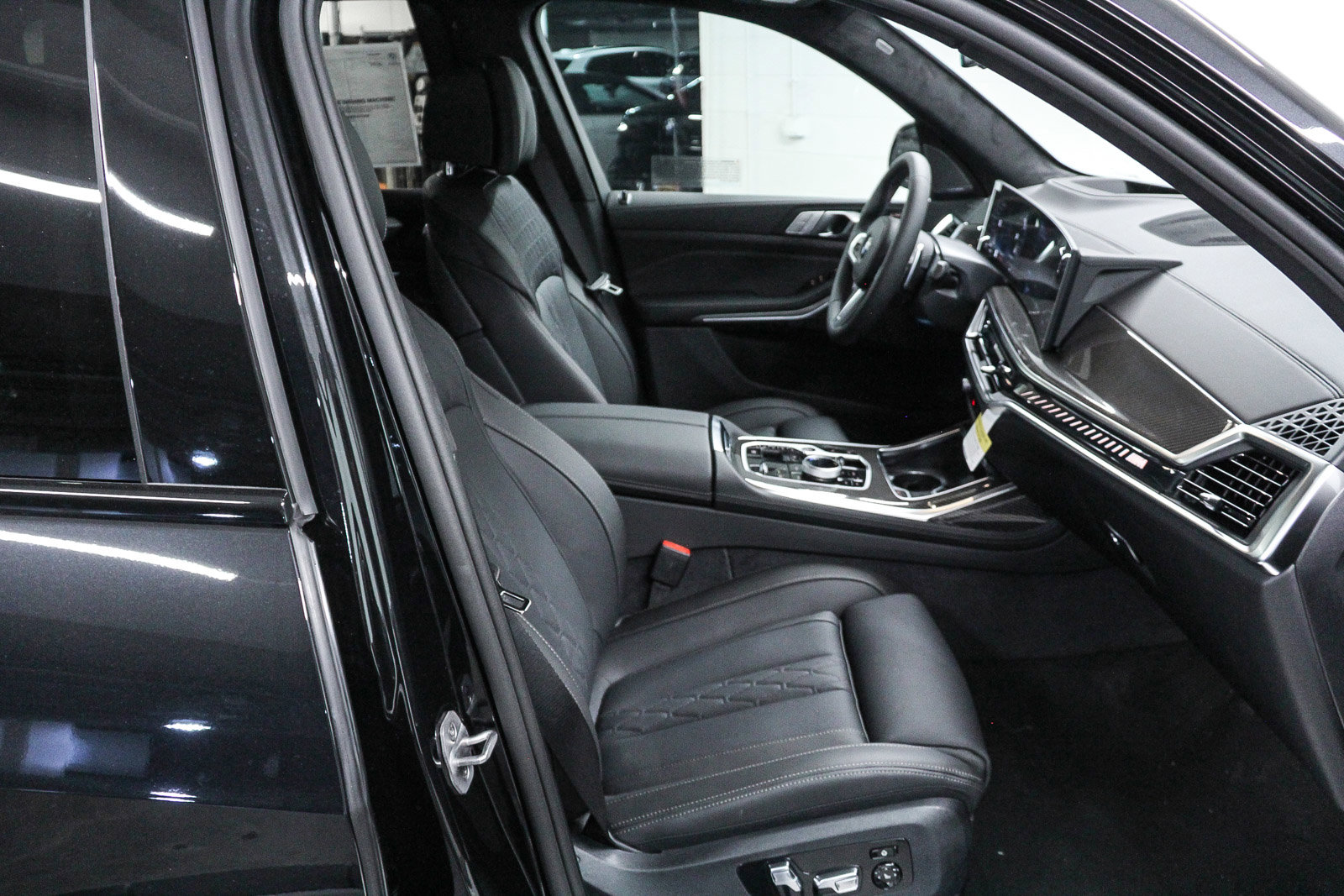 New 2026 BMW X7 M60i image 19