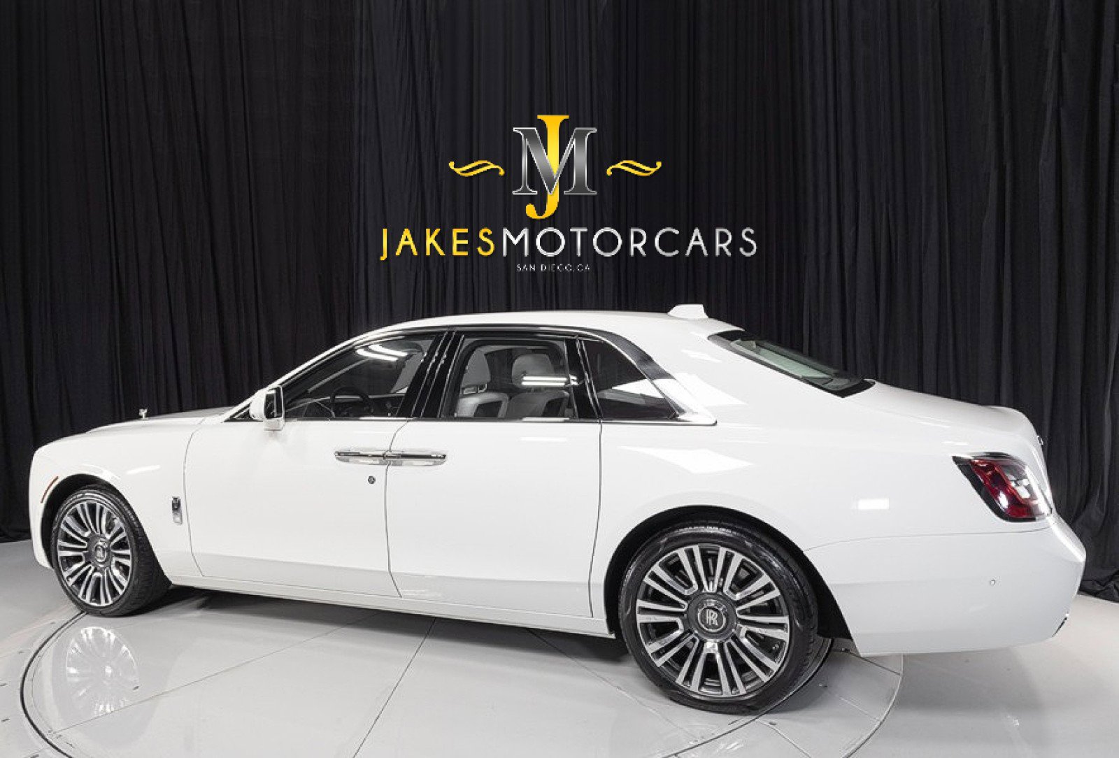 Used 2022 Rolls-Royce Ghost w/ Ghost Package AWD/4WD image 7