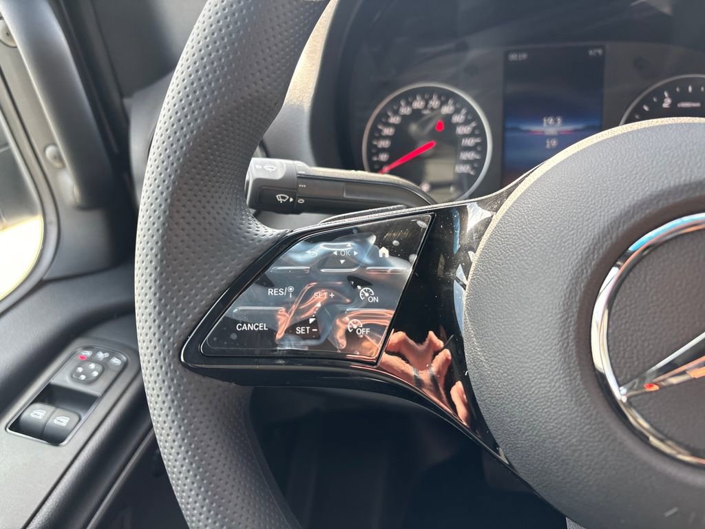 Used 2025 Mercedes-Benz Sprinter 2500 image 12