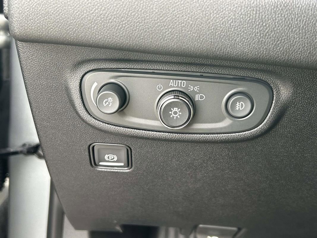 Used 2019 GMC Terrain Denali w/ Driver Alert Package II image 21