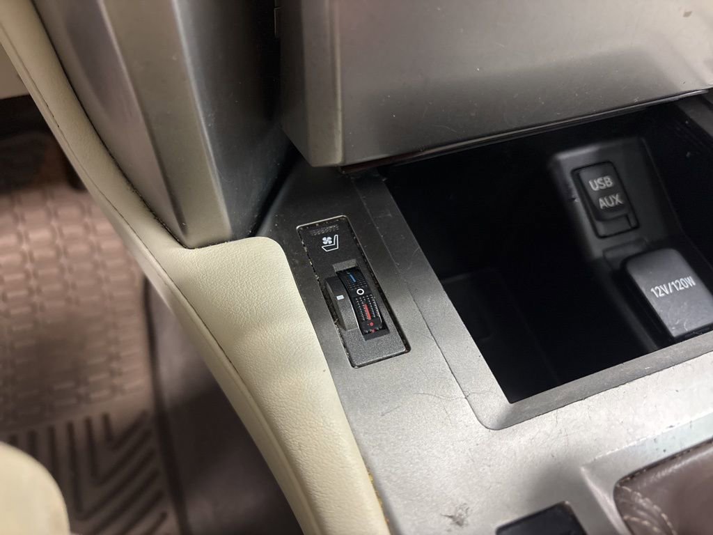 Used 2012 Lexus GX 460 Premium AWD/4WD image 23