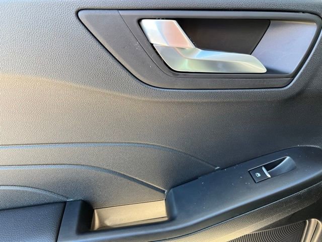 New 2026 Ford Escape SE w/ PHEV Premium Package image 14