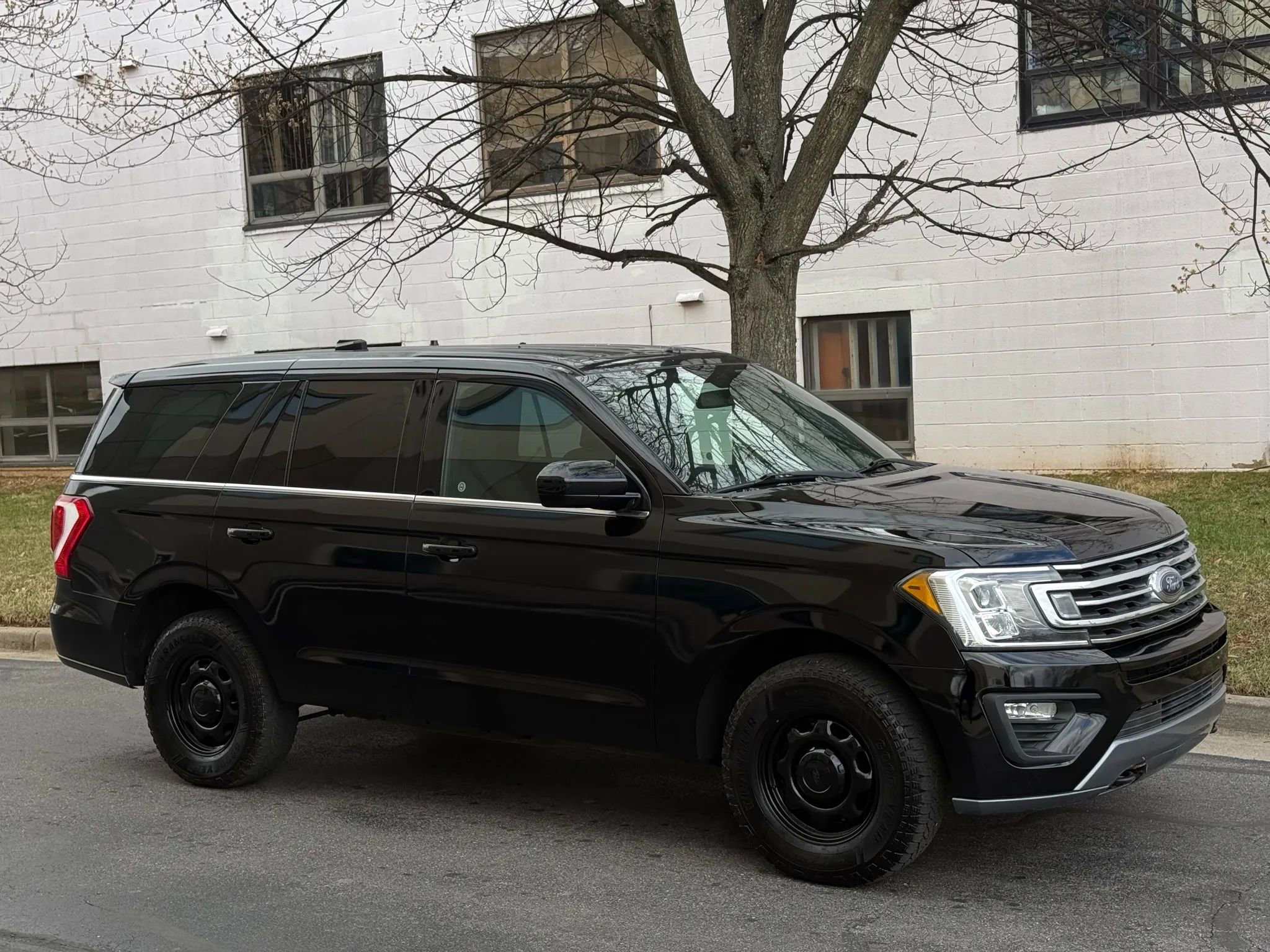 Used 2018 Ford Expedition XL w/ Fleet Convenience Package image 1