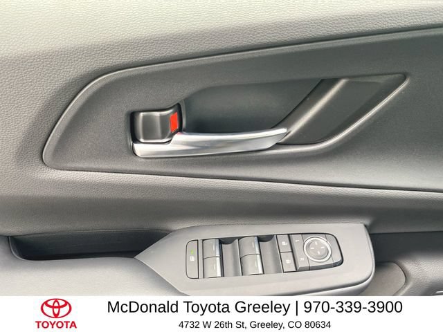 New 2026 Toyota Prius Plug-In Hybrid FWD image 13
