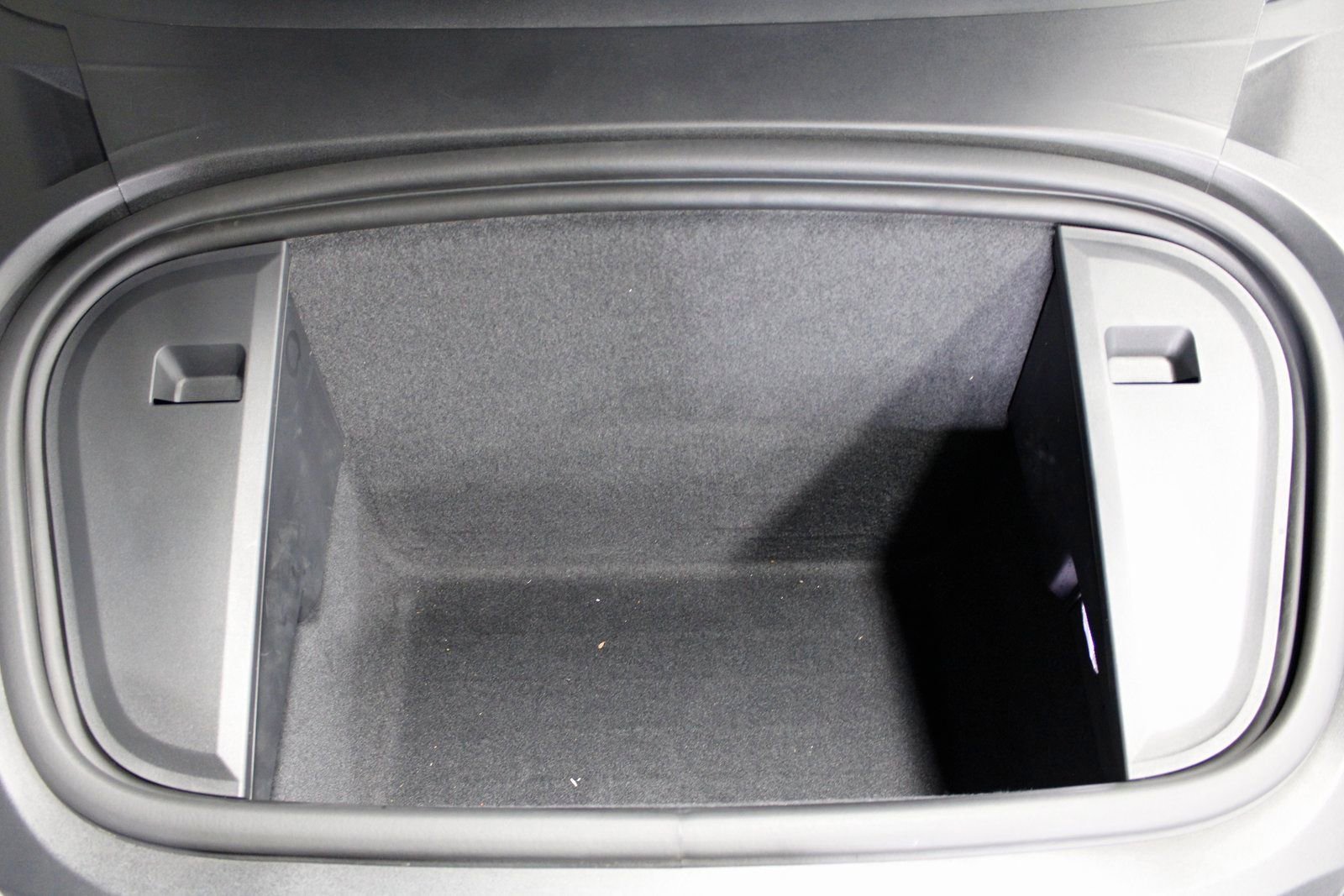 Certified 2021 Porsche Taycan image 17