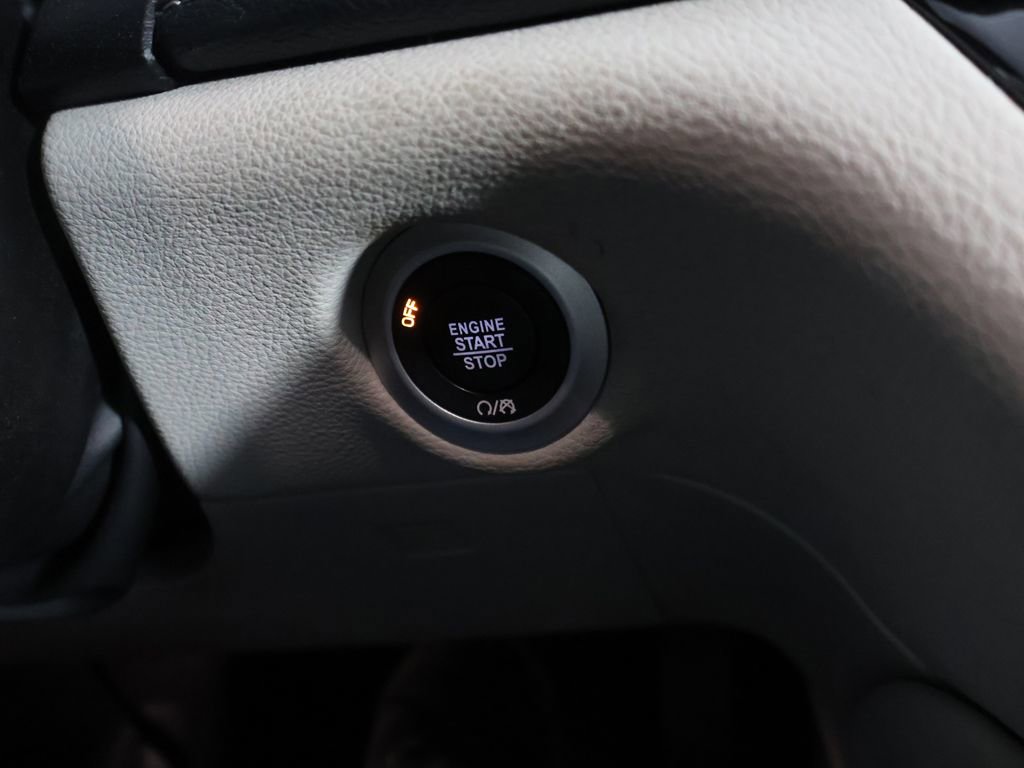 Used 2023 Chrysler Pacifica Limited image 40