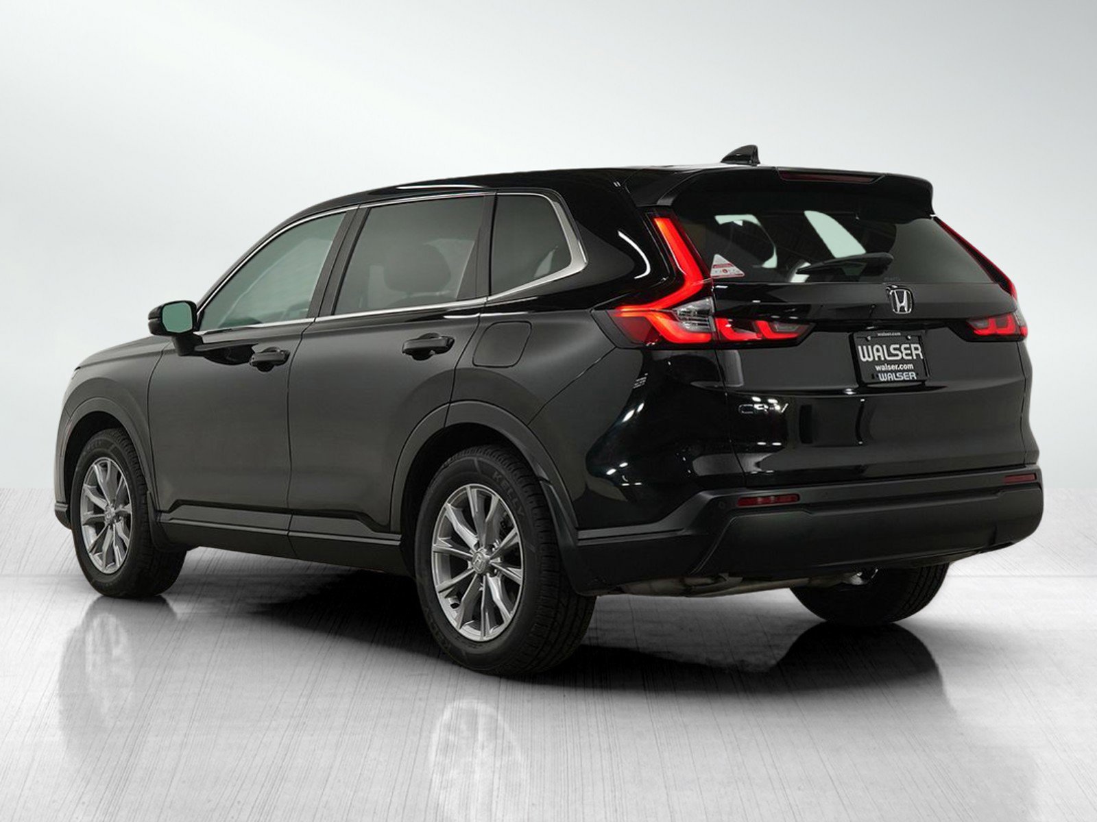 Used 2023 Honda CR-V EX-L image 3