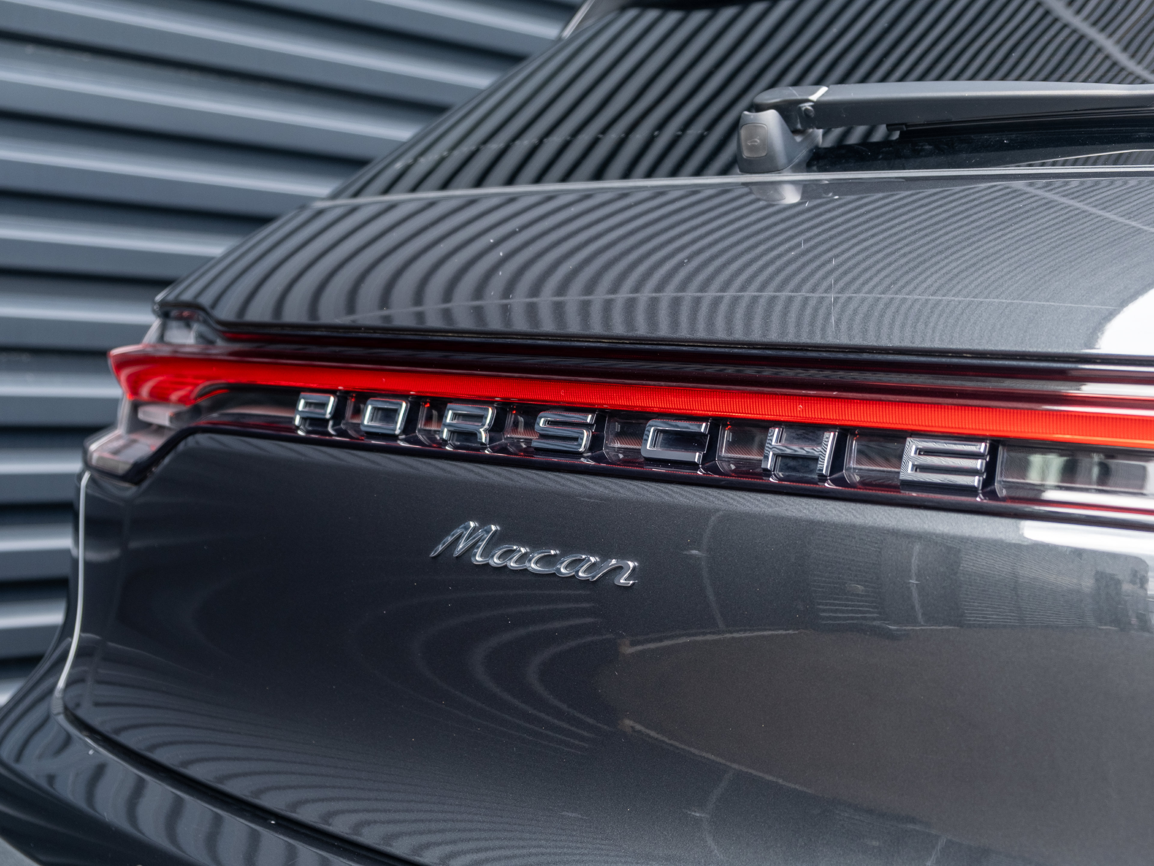 Certified 2023 Porsche Macan AWD/4WD image 20