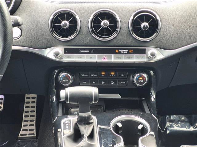 Used 2023 Kia Stinger GT-Line w/ Sun & Sound Package RWD image 14