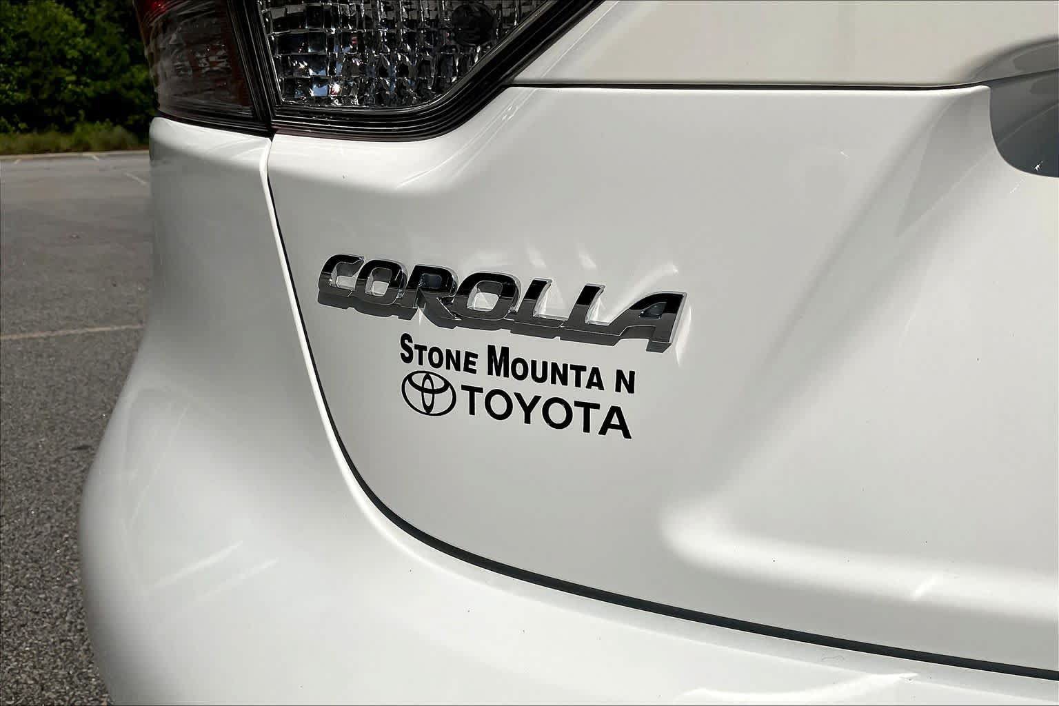 Used 2026 Toyota Corolla LE FWD image 9