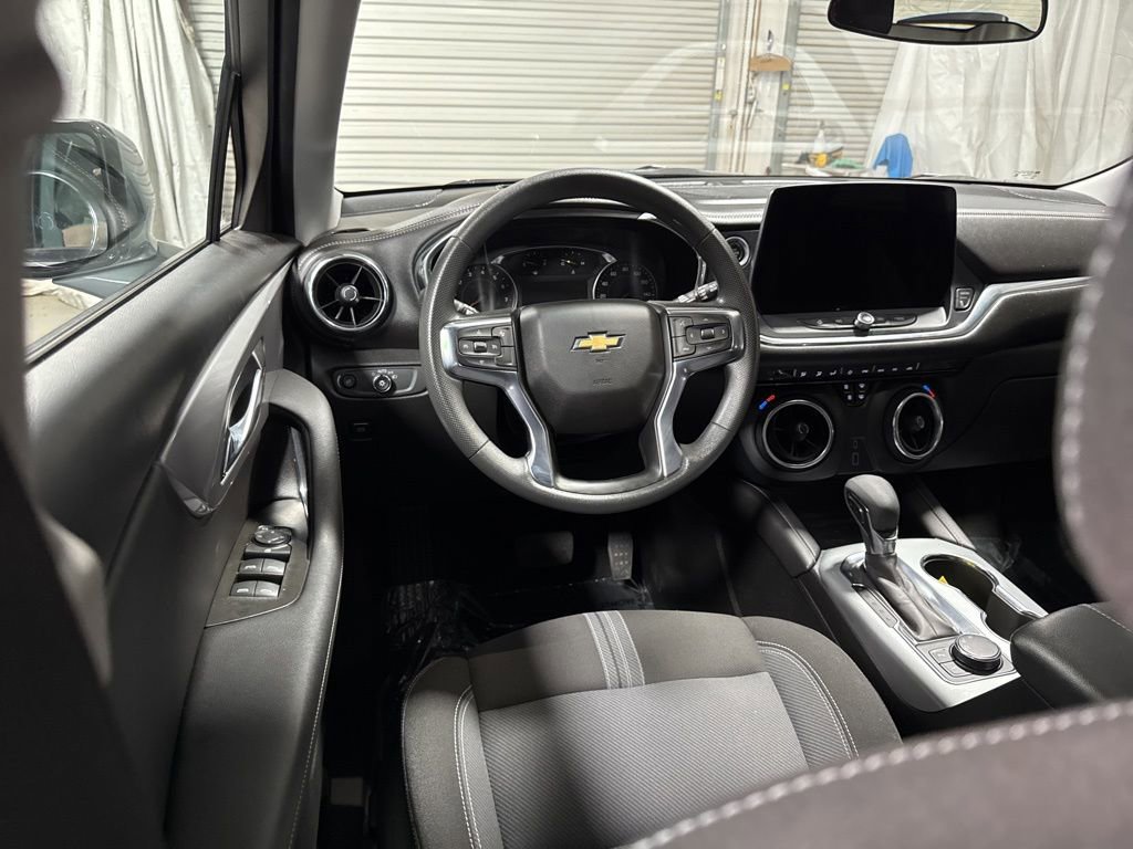 Used 2023 Chevrolet Blazer LT w/ Driver Confidence Package image 17
