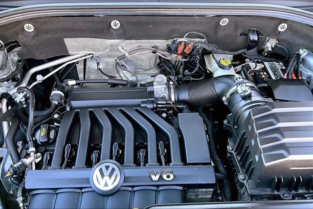 Used 2023 Volkswagen Atlas Cross Sport SEL Premium R-Line image 32