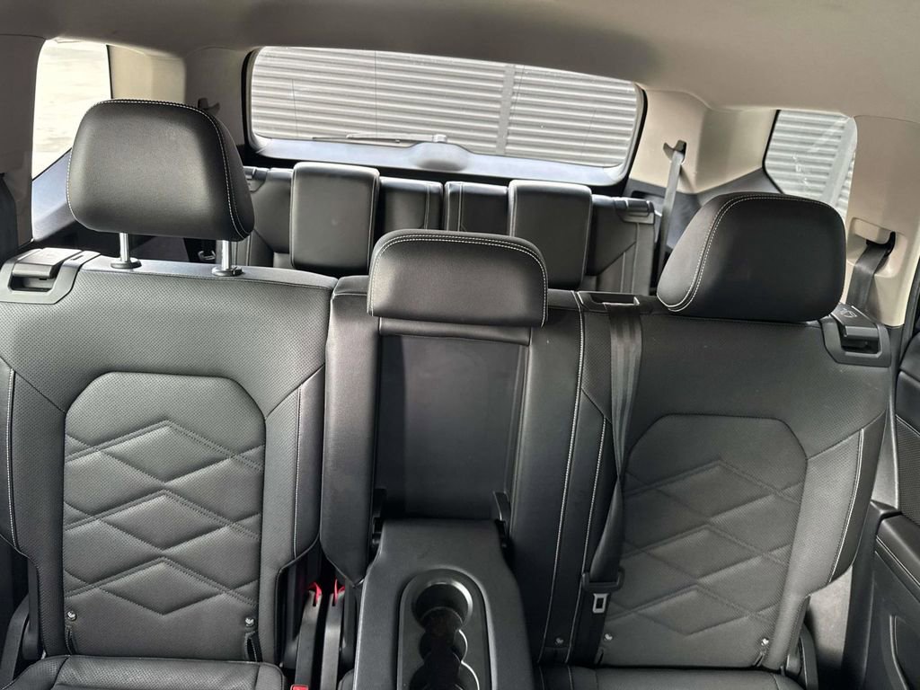 Used 2024 Volkswagen Atlas SE FWD image 14