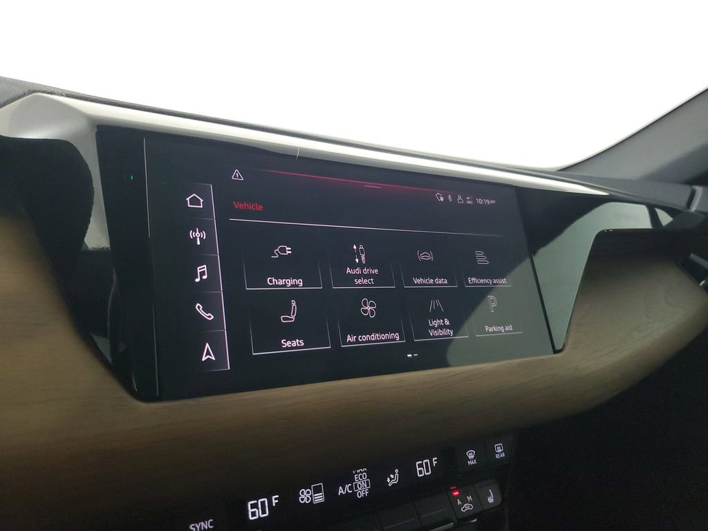 Used 2023 Audi e-tron GT Premium Plus AWD/4WD image 27