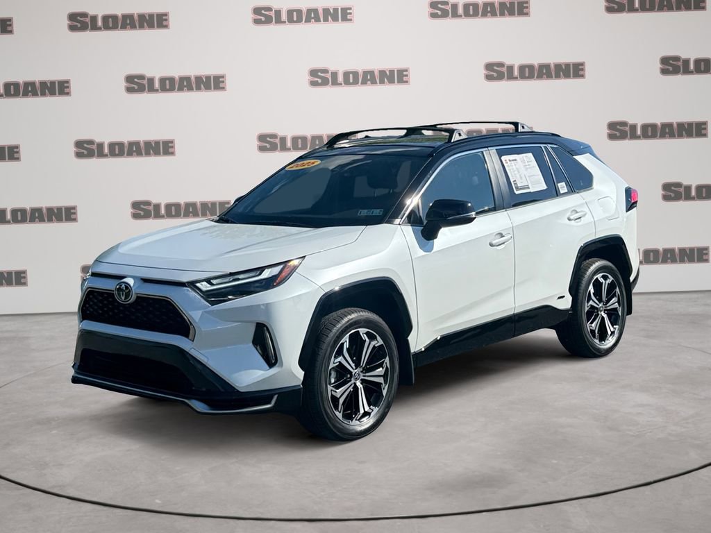 Used 2025 Toyota RAV4 XSE w/ Weather Package AWD/4WD image 1