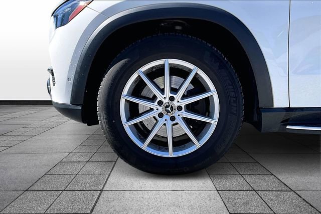 Used 2024 Mercedes-Benz GLE 350 4MATIC image 4