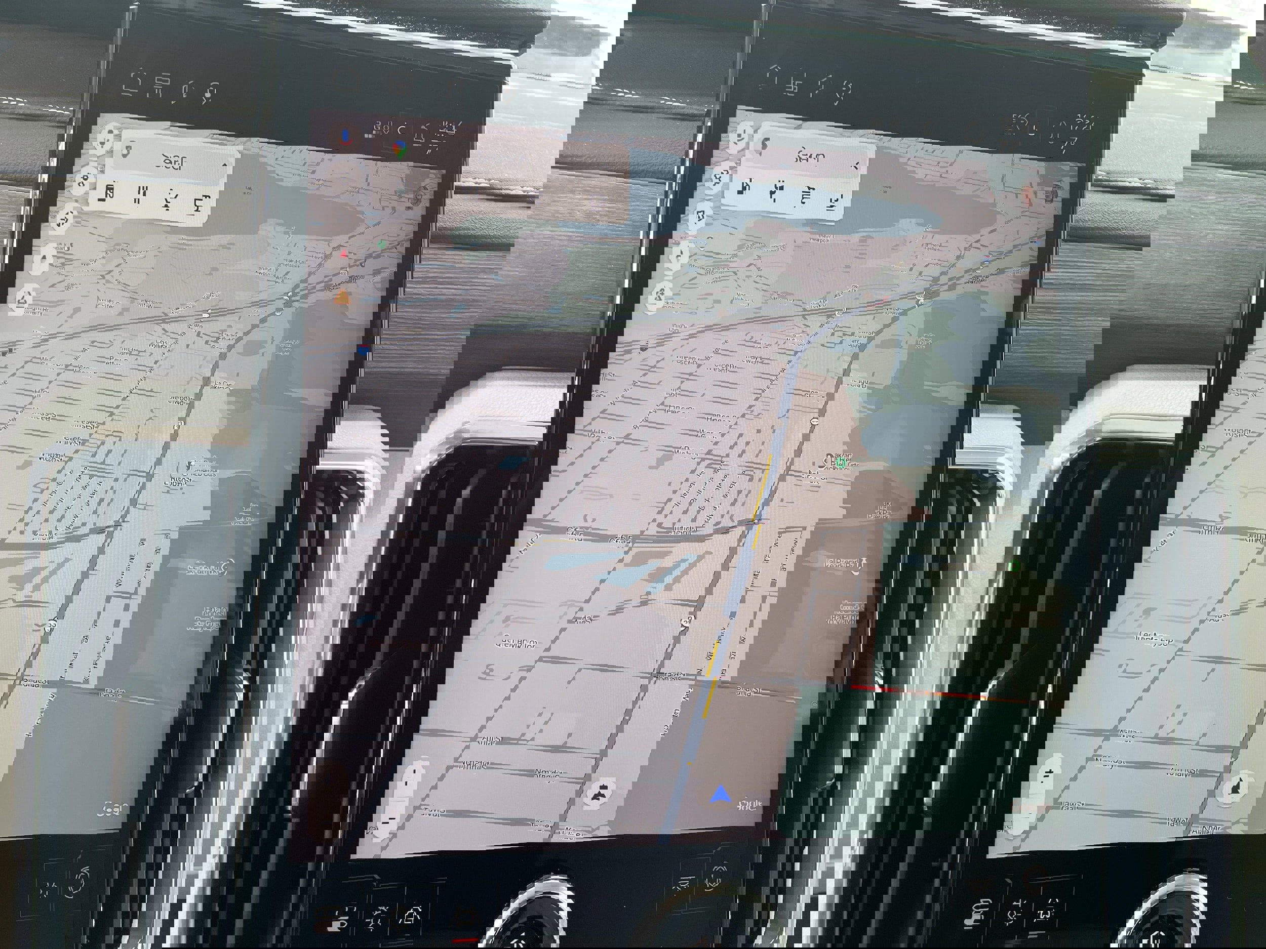 Certified 2025 GMC Acadia Denali w/ Super Cruise Package image 24