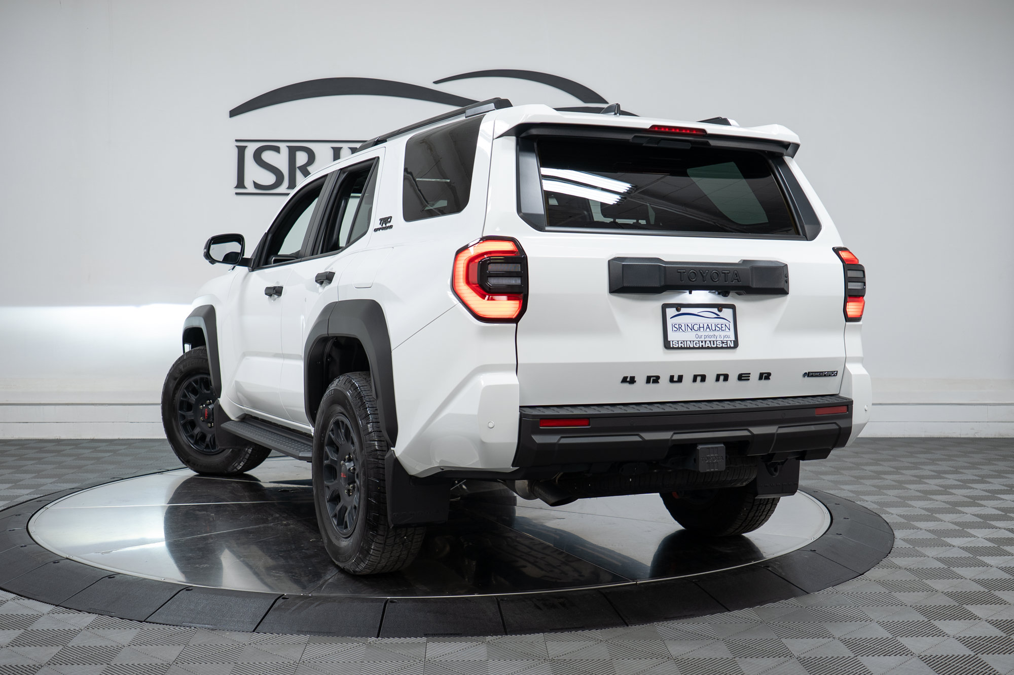 Used 2025 Toyota 4Runner TRD Off-Road Premium AWD/4WD image 34