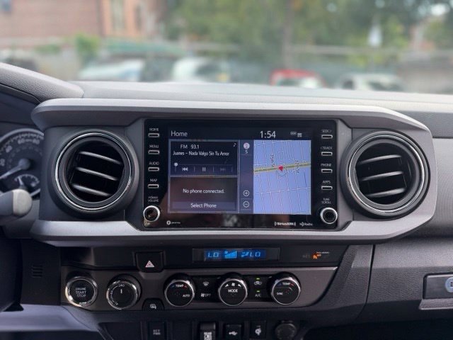 Used 2022 Toyota Tacoma TRD Sport AWD/4WD image 20