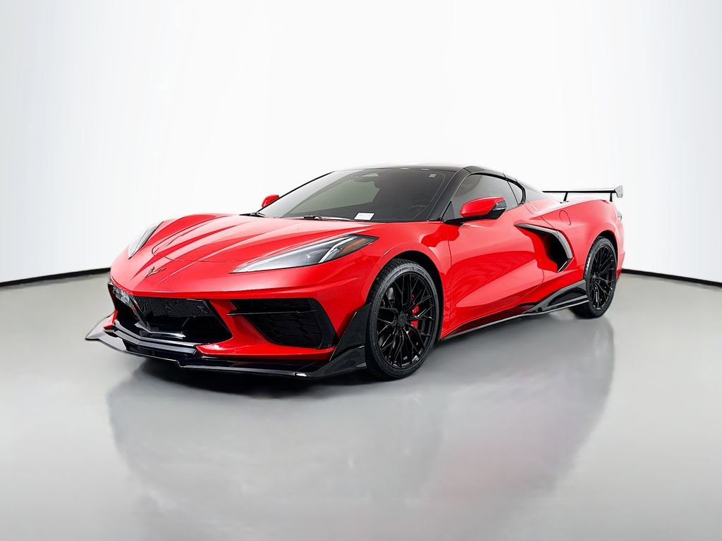 Used 2024 Chevrolet Corvette Stingray Premium Cpe w/ Z51 Performance Package image 3