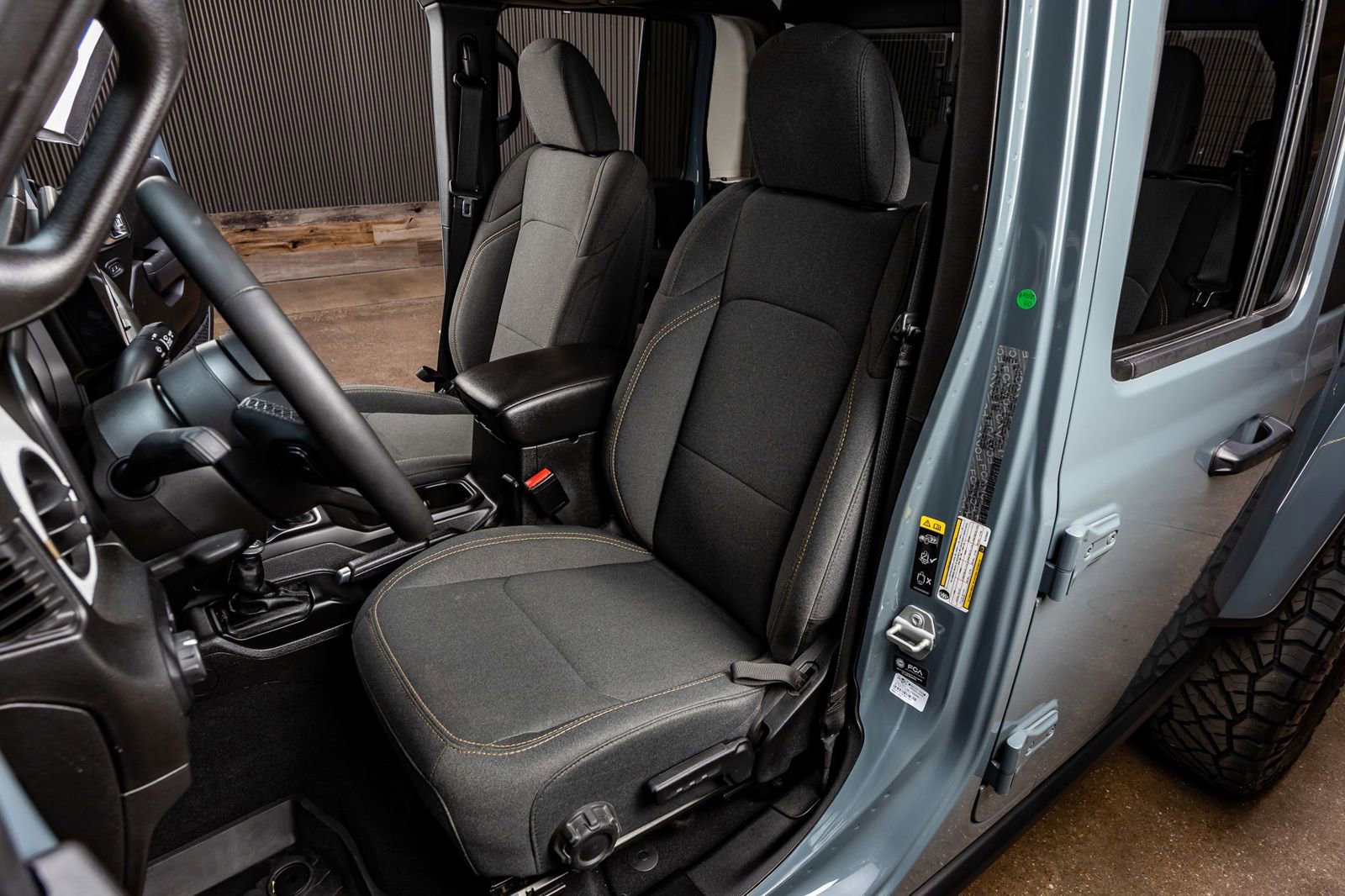 Used 2025 Jeep Gladiator Willys image 27