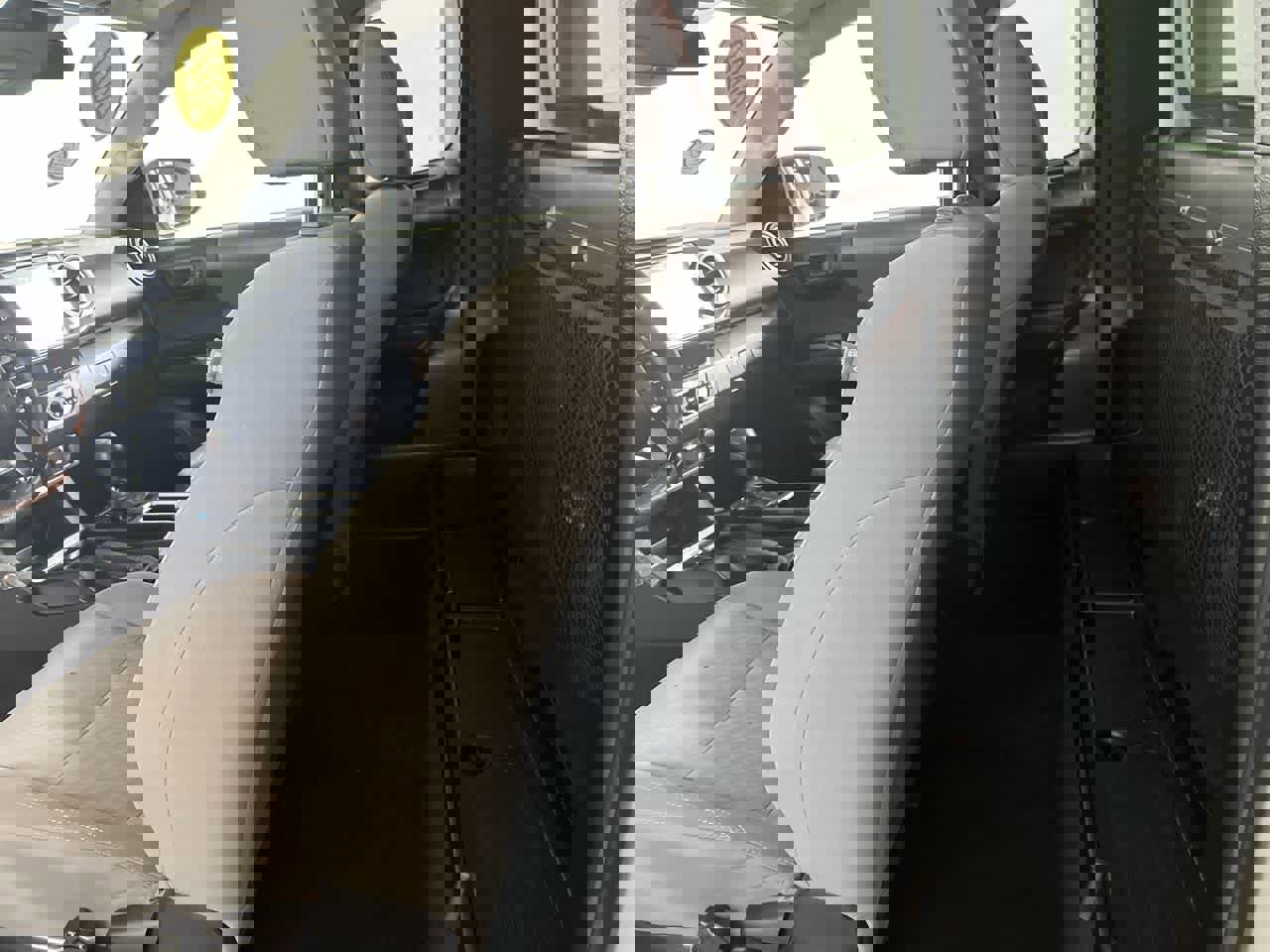 Used 2022 Toyota Tacoma SR image 25