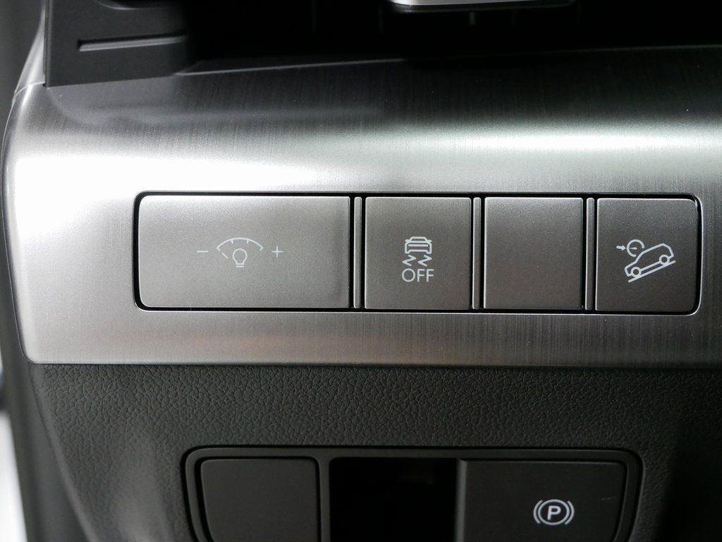 Used 2026 Hyundai Kona SEL Sport AWD/4WD image 19