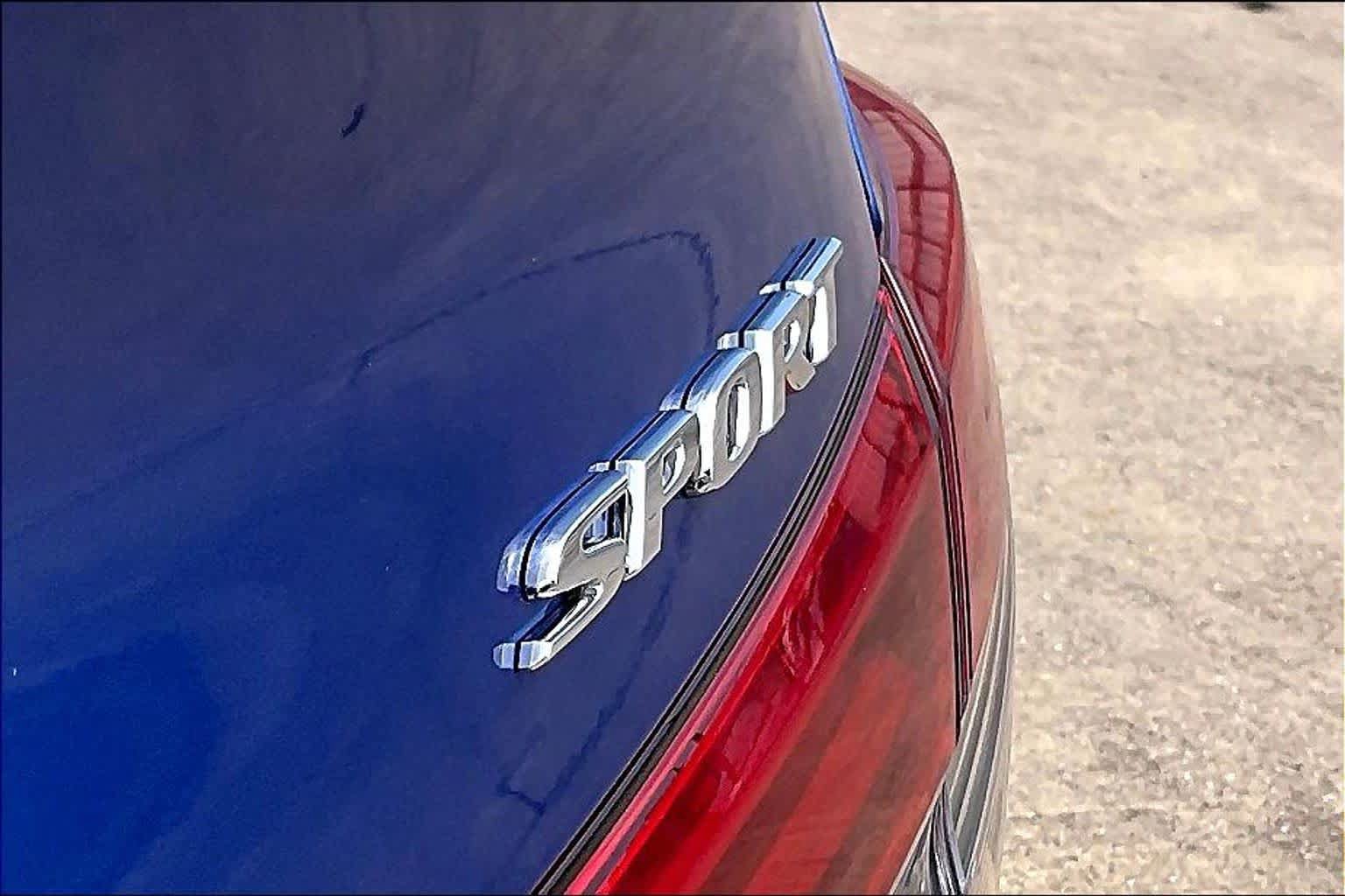 Used 2022 Honda Civic Sport image 10