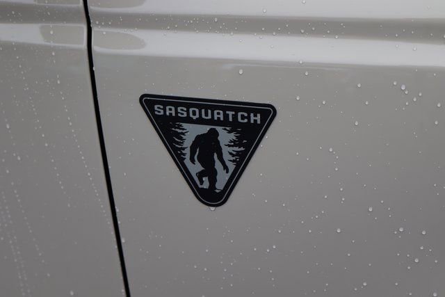 New 2025 Ford Bronco 2-Door w/ Sasquatch Package AWD/4WD image 24