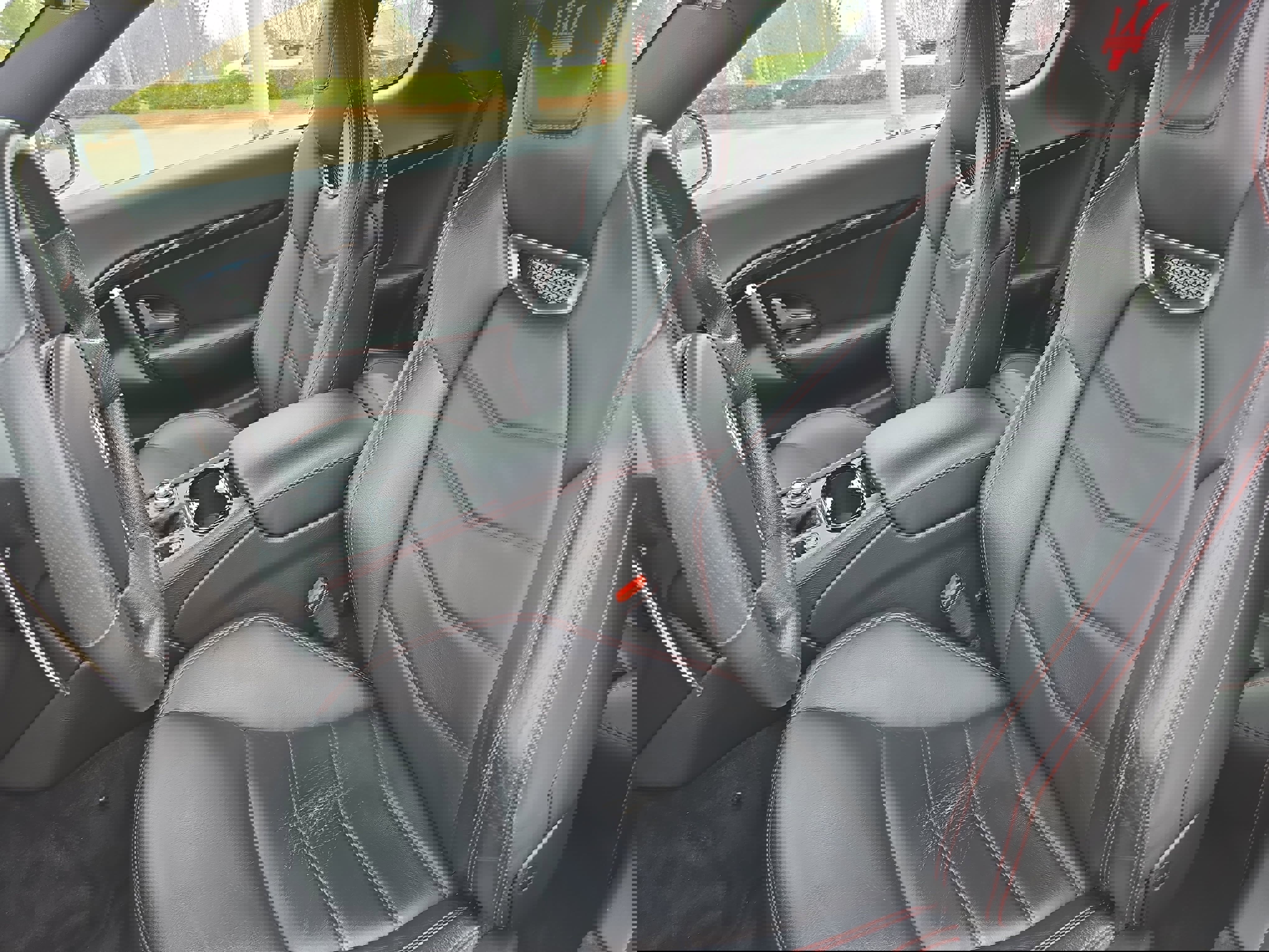 Used 2018 Maserati GranTurismo Sport image 14