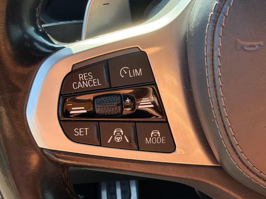 Used 2020 BMW X5 xDrive40i w/ M Sport Package AWD/4WD image 24