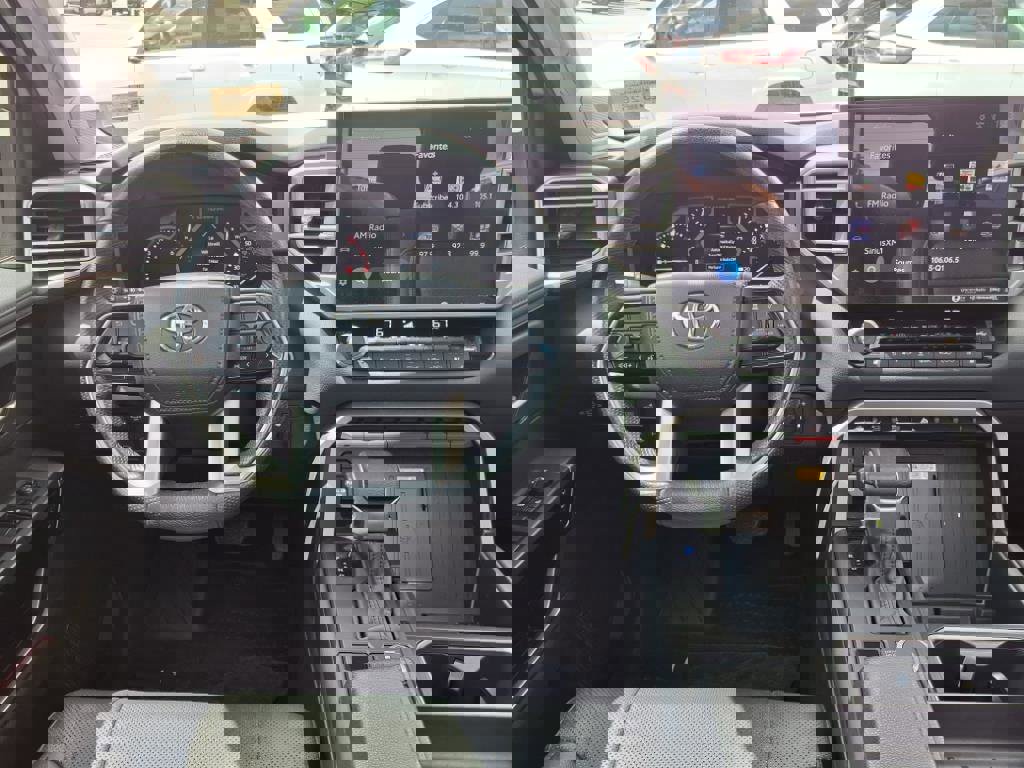 Used 2023 Toyota Tundra Limited image 9