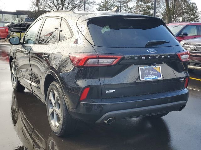 Certified 2023 Ford Escape ST-Line Select w/ Tech Pack #2 image 3