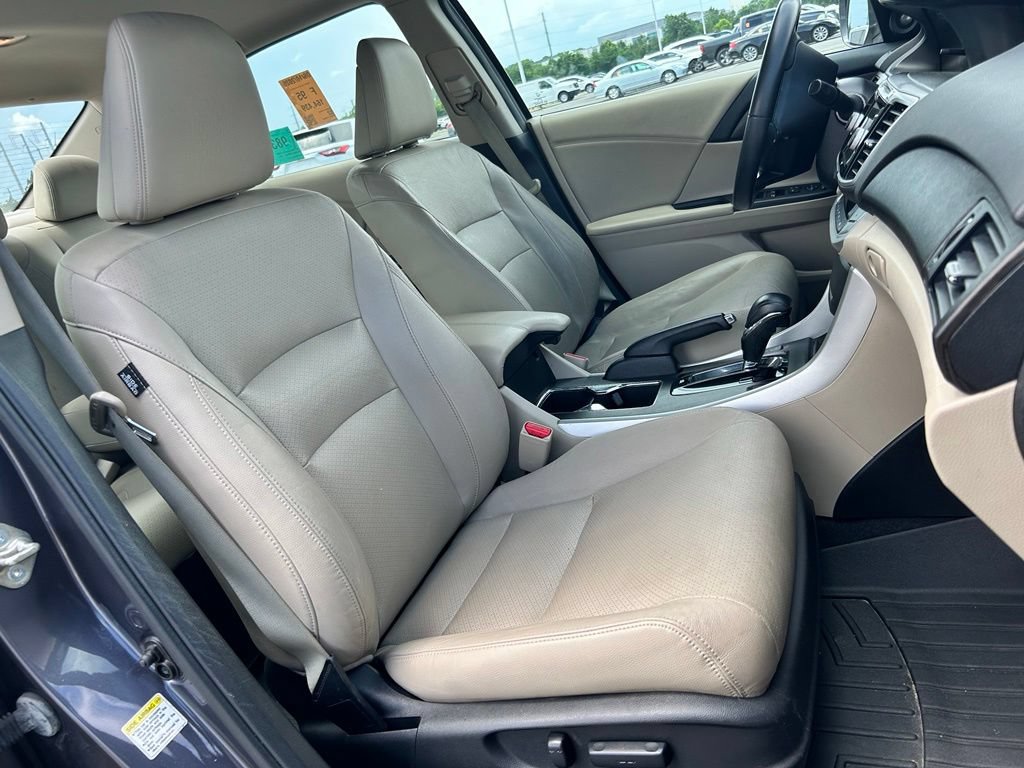 Used 2015 Honda Accord EX-L image 10