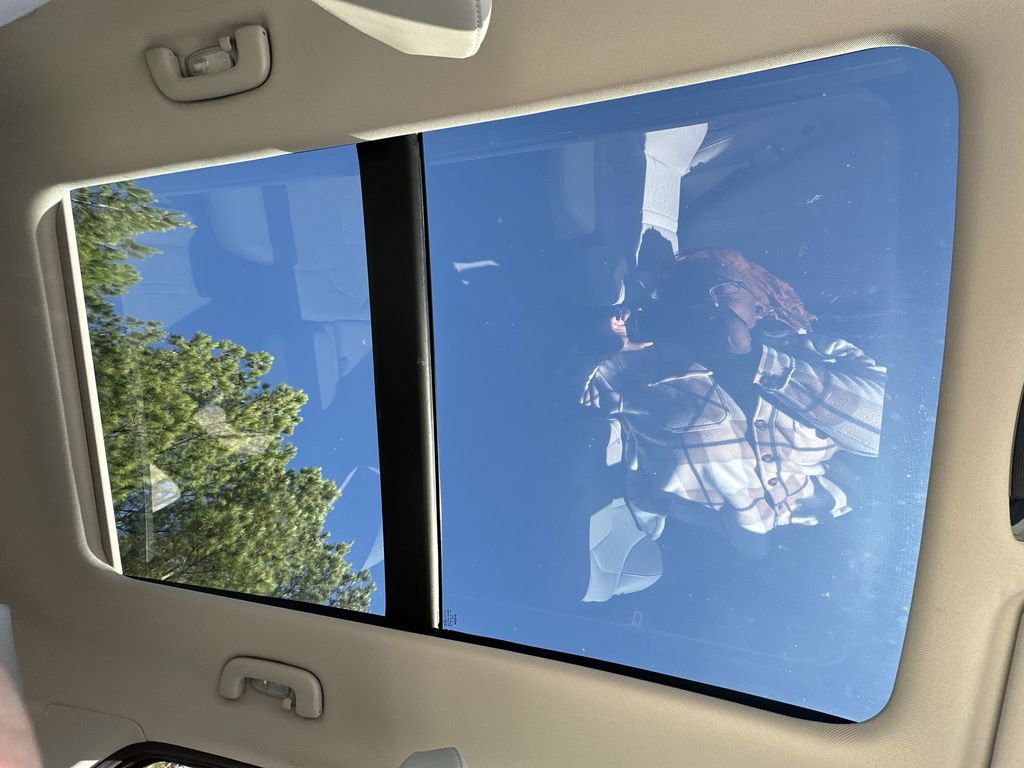 Used 2025 Kia Sorento S w/ Panoramic Sunroof Package image 16