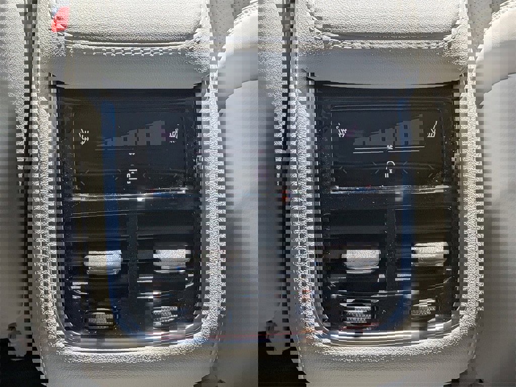 New 2026 Volvo XC90 B6 Ultra w/ Protection Package Premier image 16