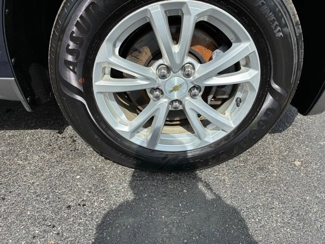 Used 2017 Chevrolet Equinox LT w/ Convenience Package image 8