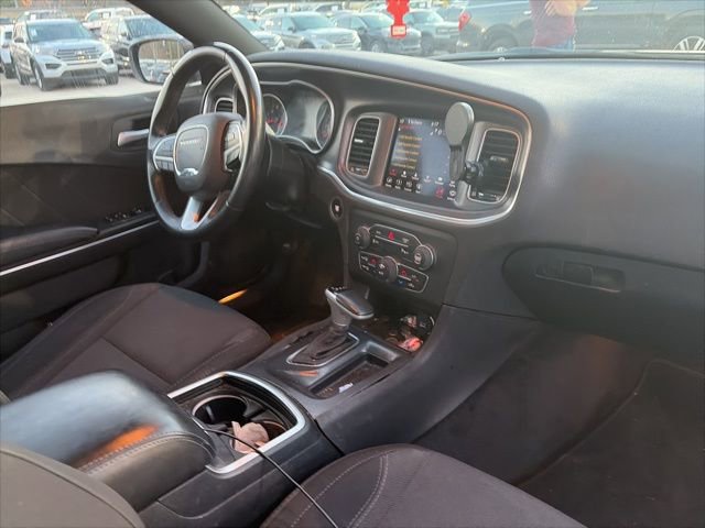 Used 2018 Dodge Charger SXT Plus image 25