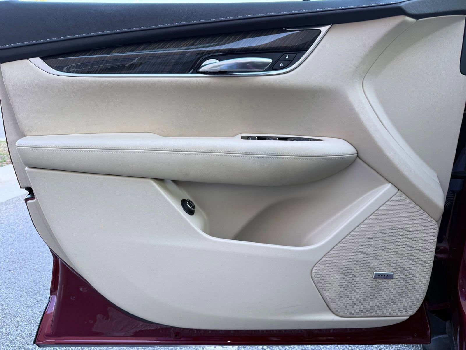 Used 2017 Cadillac XT5 FWD image 41