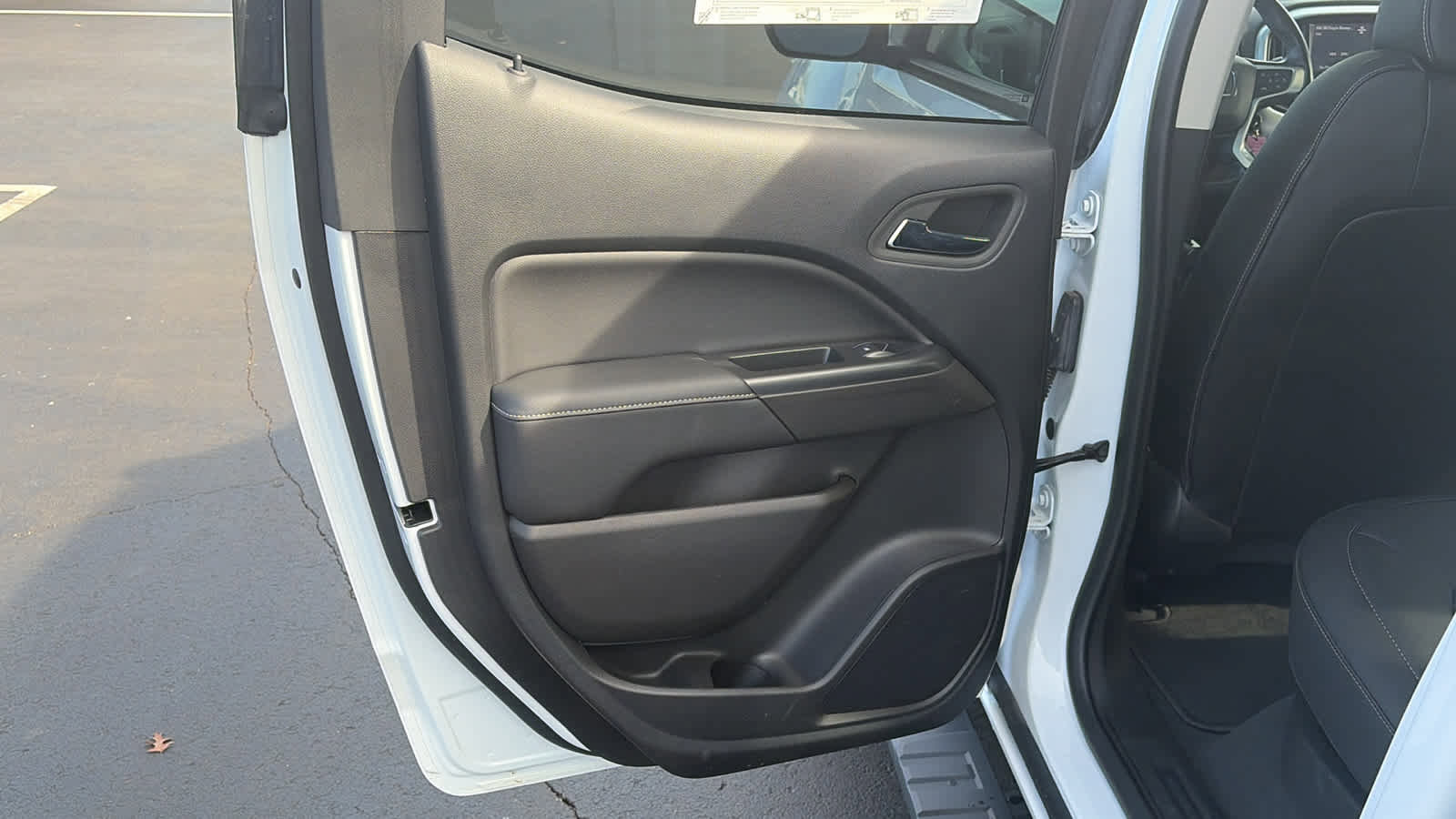 Certified 2022 GMC Canyon Elevation w/ Elevation Premium Package image 21