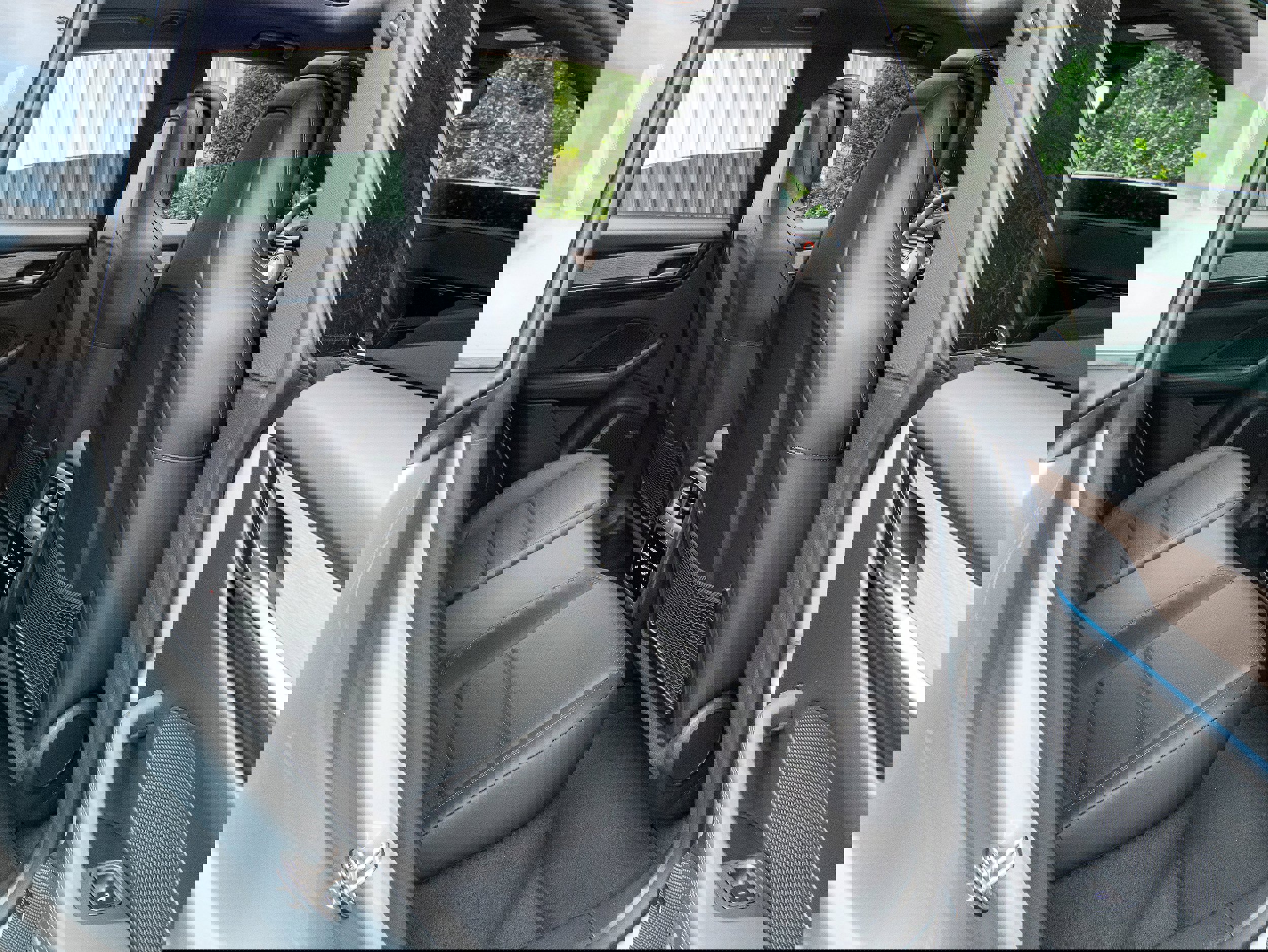 New 2025 Porsche Macan 4S Electric image 32